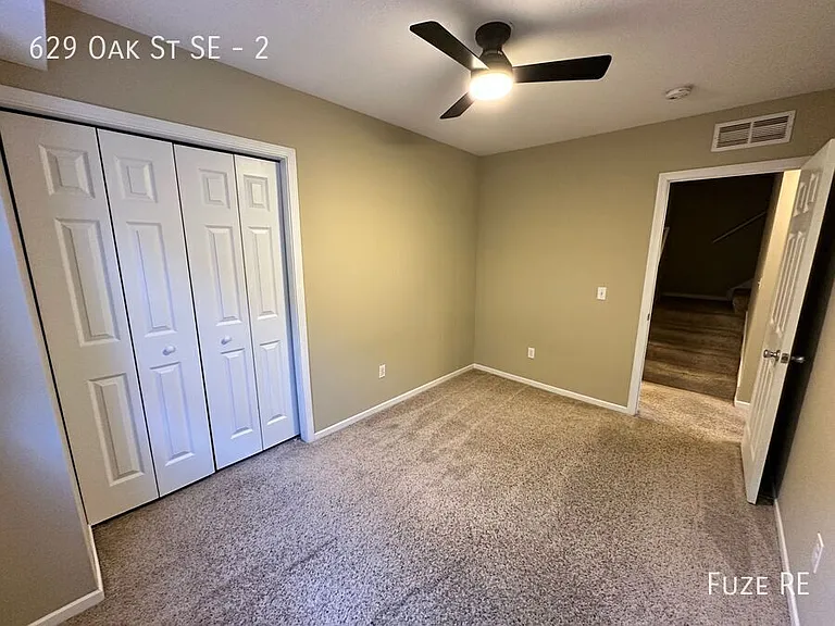 629 Oak St SE #2 — Photo 34