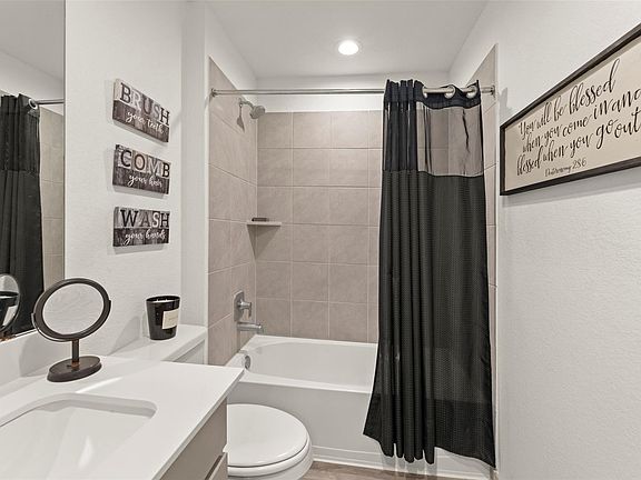 5th image of 8114 Buck Ln
