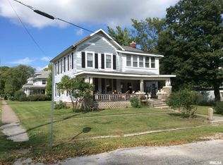 105 E Chestnut St, Roseville, IL 61473