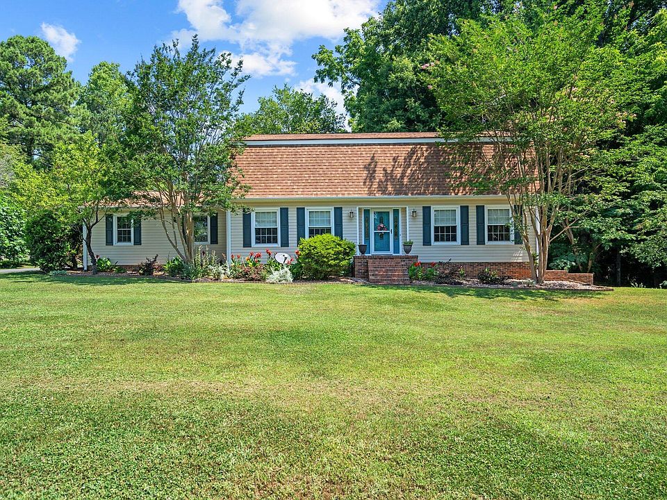 1st image of 201 Holly Dr