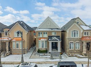 3302 Robert Brown Blvd, Oakville, ON L6M 0N7