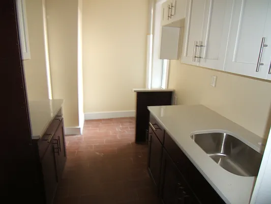 Rented by Joel Weisz, LREB | media 29