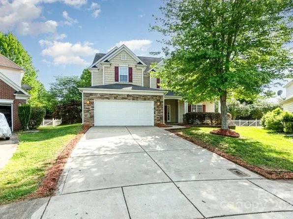 13402 Ada Ct, Charlotte, NC 28213