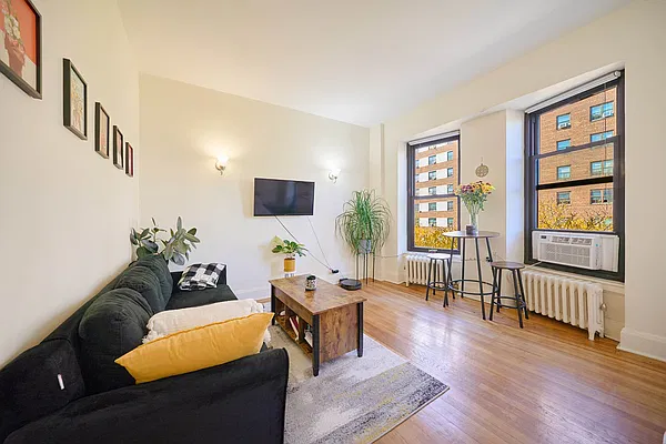 Rented by Living New York | media 1