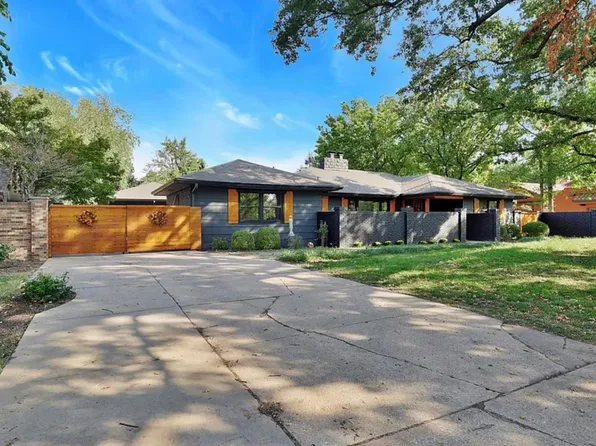 64 E Norfolk Dr, Wichita, KS 67206