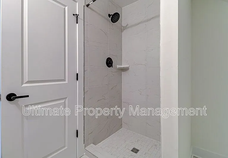 213 Myrtle Ave — Photo 23