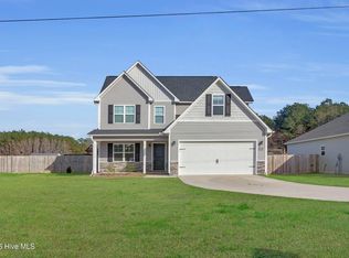 1818 Riggs Rd, Maysville, NC 28555