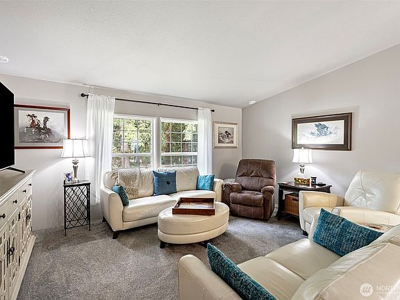 3rd image of 3459 SE Soholt Lane