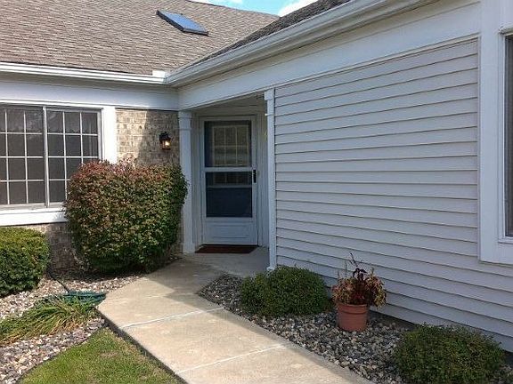 2nd image of 6810 Fremont Ln