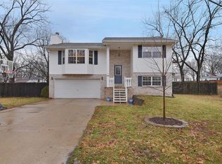 59 Lucinda Dr, Glen Carbon, IL