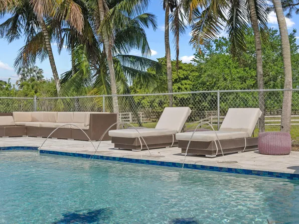 16501 Deer Path Lane, Wellington, FL 33470