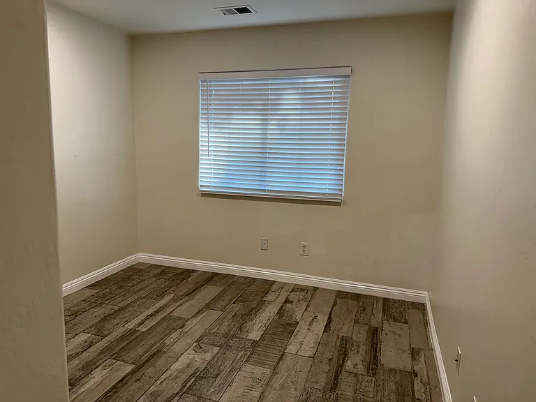4808 Independence Ct — Photo 18
