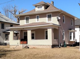 1452 Lothrop St, Omaha, NE 68110