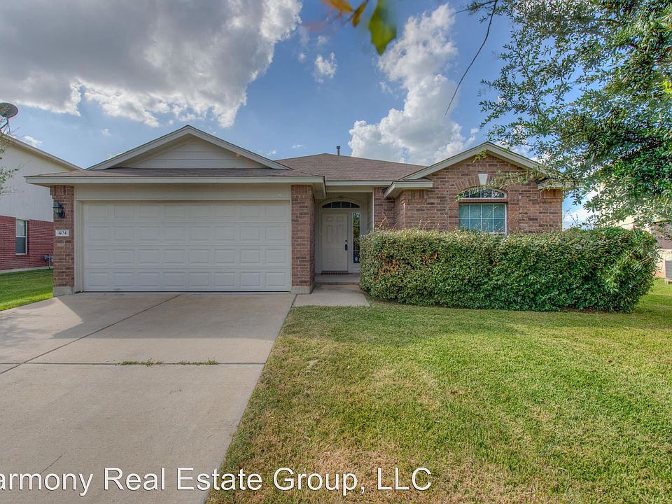 1st image of 404 Woodsorrel Way