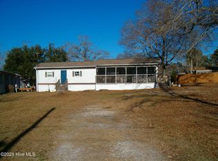 751 Driftwood Dr, Hampstead, NC 28443