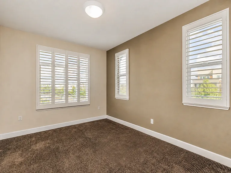 Bedroom Room 2