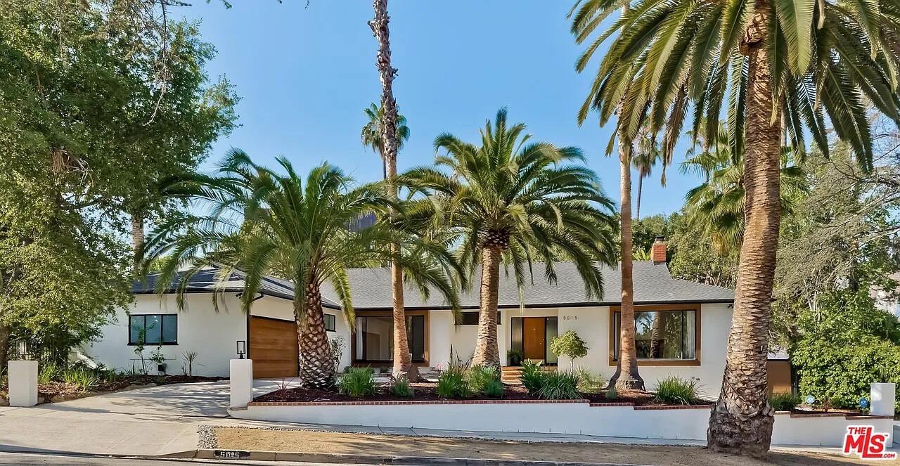 4 bed, 4.5 bath, 3300 sqft, $13,500 — Photo 1