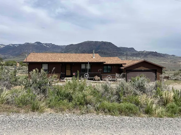 5 Hallingdal Ln, Cody, WY 82414