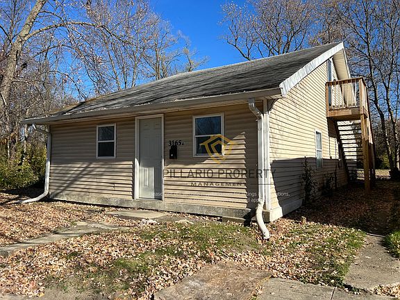 2nd image of 3165 Station St #1B-1BA-768SQFT