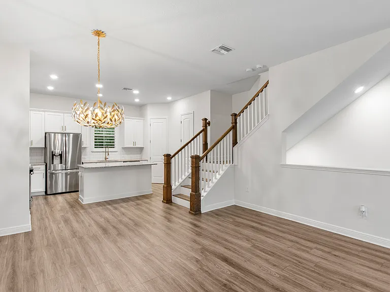 3803 W Cleveland St — Photo 18