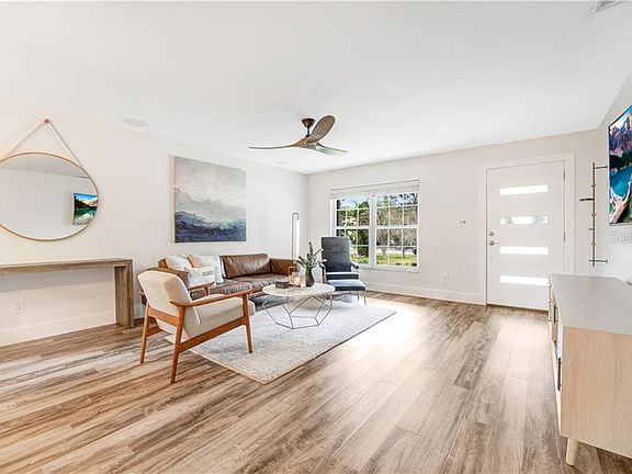 4th image of 623 Ololu Dr