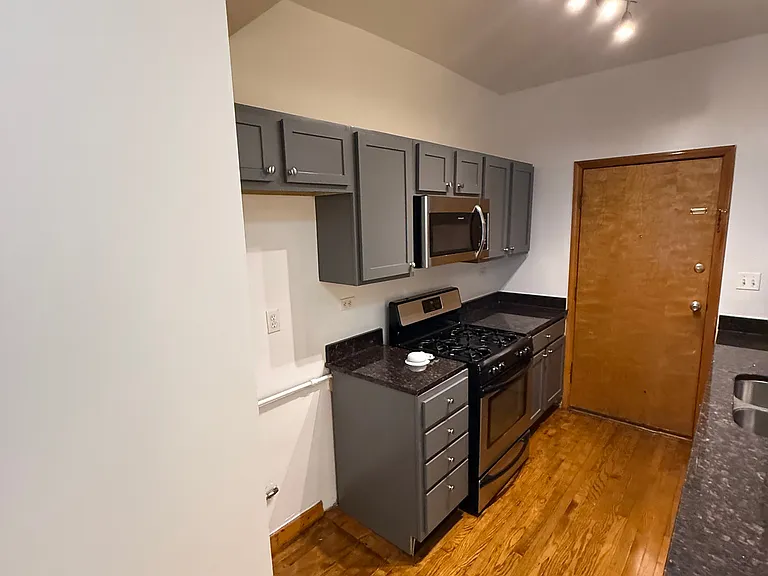 6355 N Lakewood Ave #1E — Photo 14