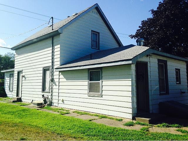 1st image of 14715 Forest Blvd N