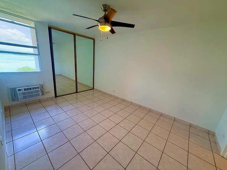 Laguna #6B — Photo 20