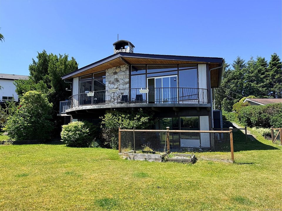 1st image of 2472 Mountview Cres