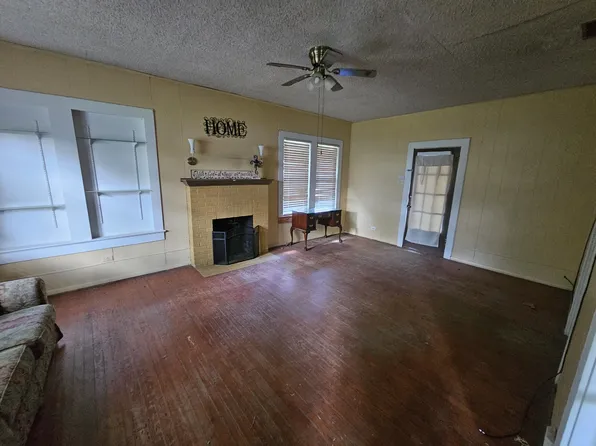 1505 Quevado St, Jacksonville, TX 75766