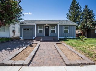 645 SW 11th St, Redmond, OR 97756