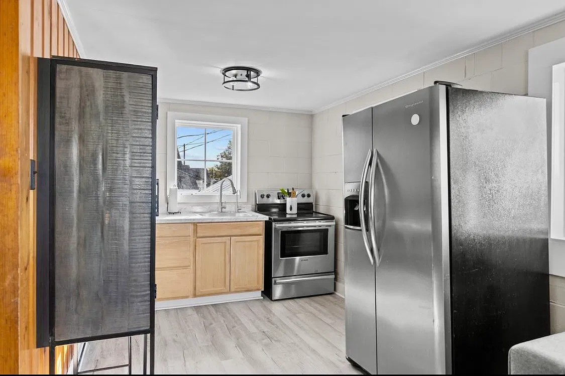 1 bed, 440 sqft, $1,650 — Photo 3