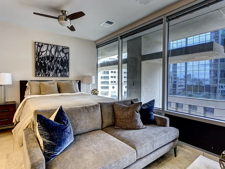 Icon Norfolk Apartments — Photo 10