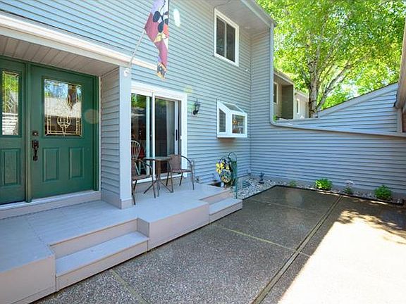 4th image of 2708 Mackubin St