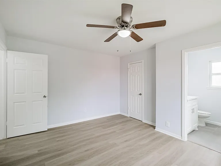 4314 Woodmont Dr — Photo 12