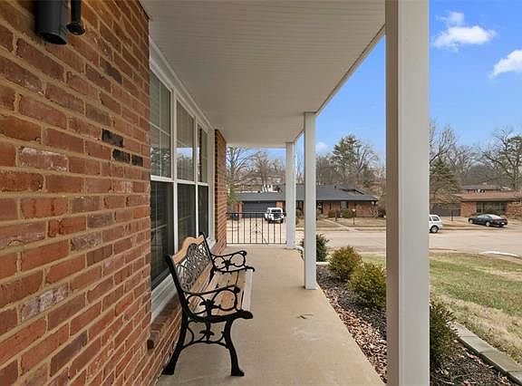 5th image of 9001 Maple Grove Dr