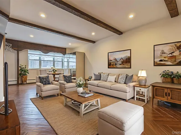 99-10 60th Avenue #6E, Corona, NY 11368