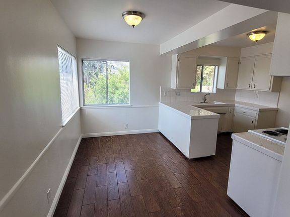 4th image of 6258 Pickering Ave APT D