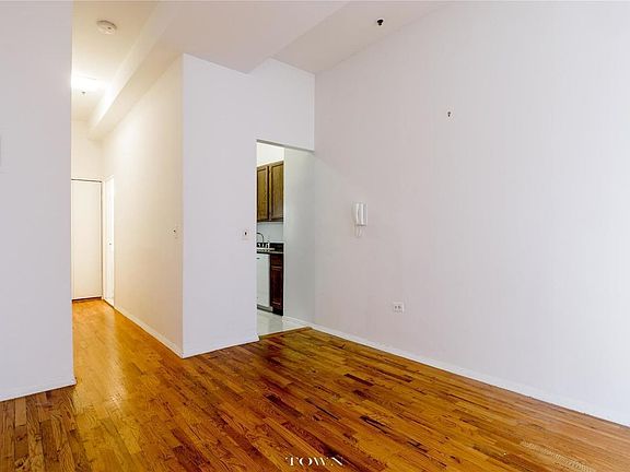 5th image of 215 W 84th St APT 214