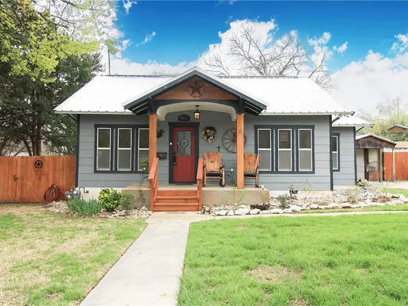 800 N 37th St #A, Waco, TX 76710