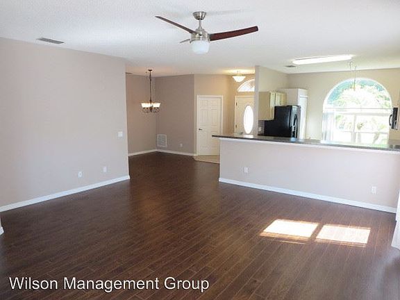 2nd image of 346 Woodbury Pines Cir