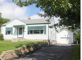 10845 Saint Xavier Ln, Saint Ann, MO 63074