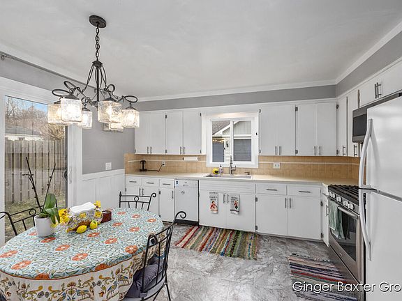 5th image of 1315 Crosby St NW