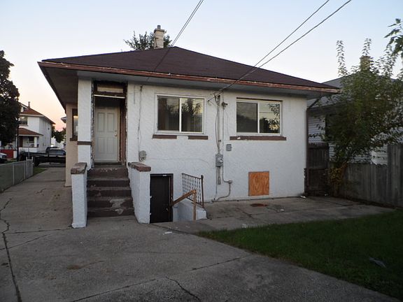 2nd image of 1541 S 56th Ct