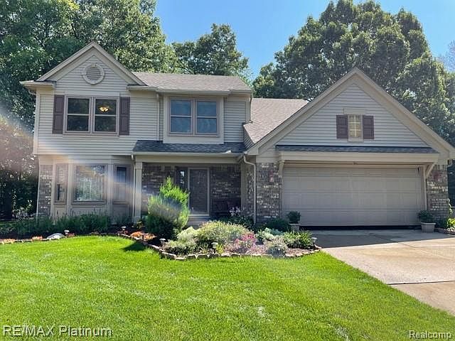 1st image of 364 Mayfair Dr