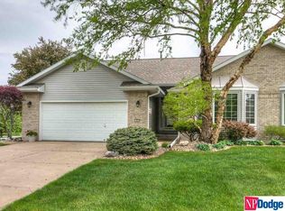 13836 Sahler St, Omaha, NE 68164