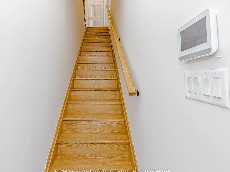 3 Marvin Ave — Photo 4