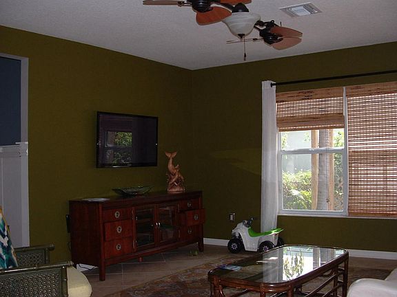 3rd image of 521 37th St