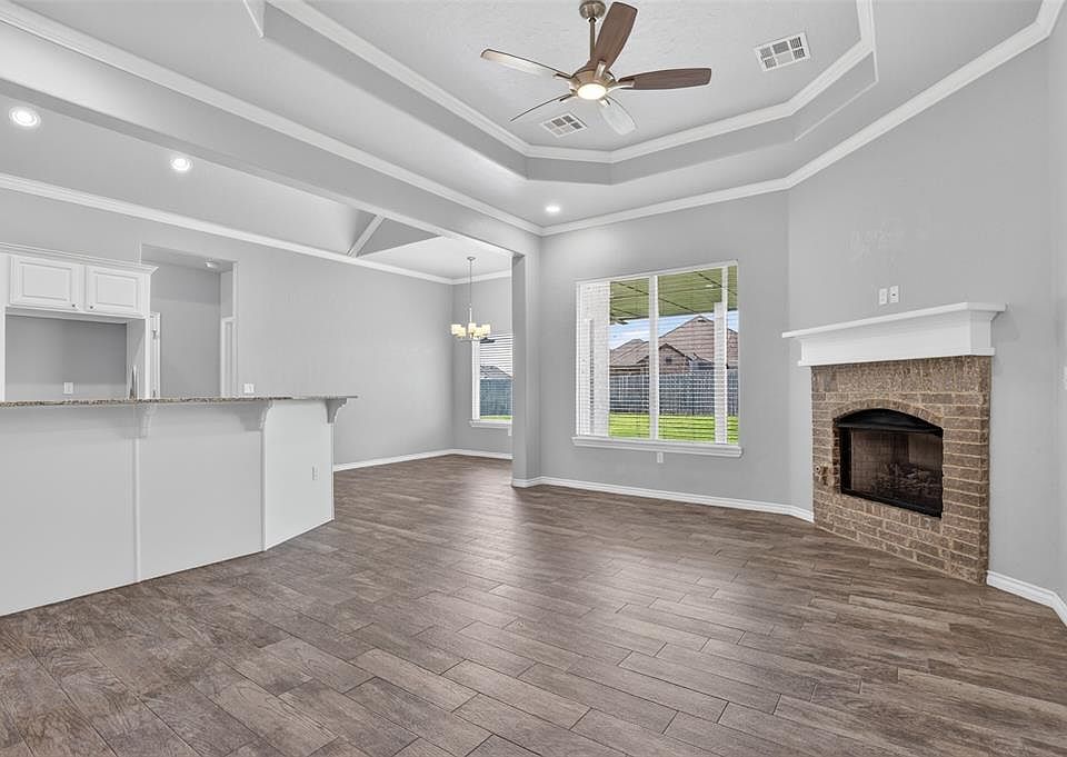 20590 Legacy Xing, Harrah, OK 73045 | Zillow