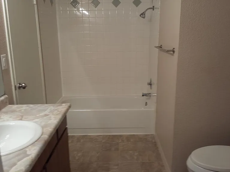 1150 Sunset Blvd NE #122 — Photo 5